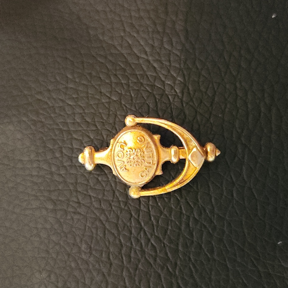 Avon Calling Pin Door Knocker 1960's Jewelry